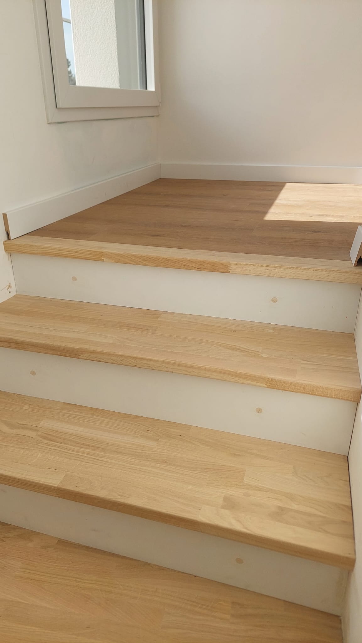 Lire la suite à propos de l’article Habillage de marches d&rsquo;escalier